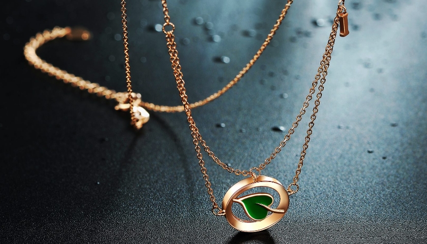 飾品茄子视频污免费观看